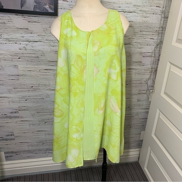 ONE Heart Clothing CA Light Green Floral Shift Dress Sleeveless A Line Sz M - Picture 4 of 9